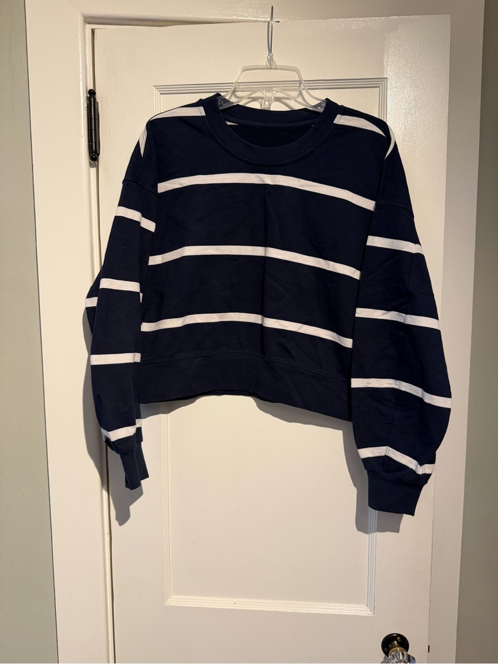 Lululemon Cropped Sweatshirt
